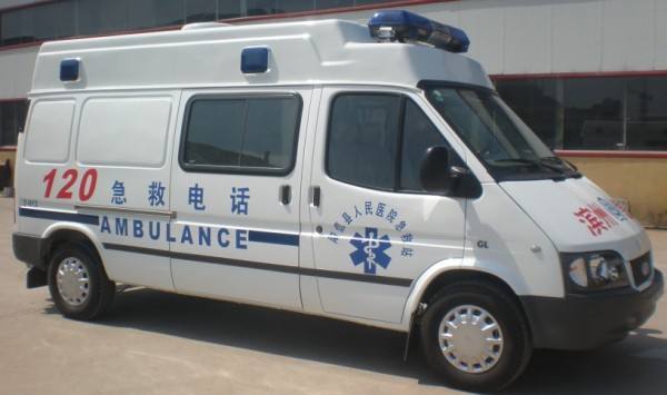 患者在等待救護車出租時需要注意什么？