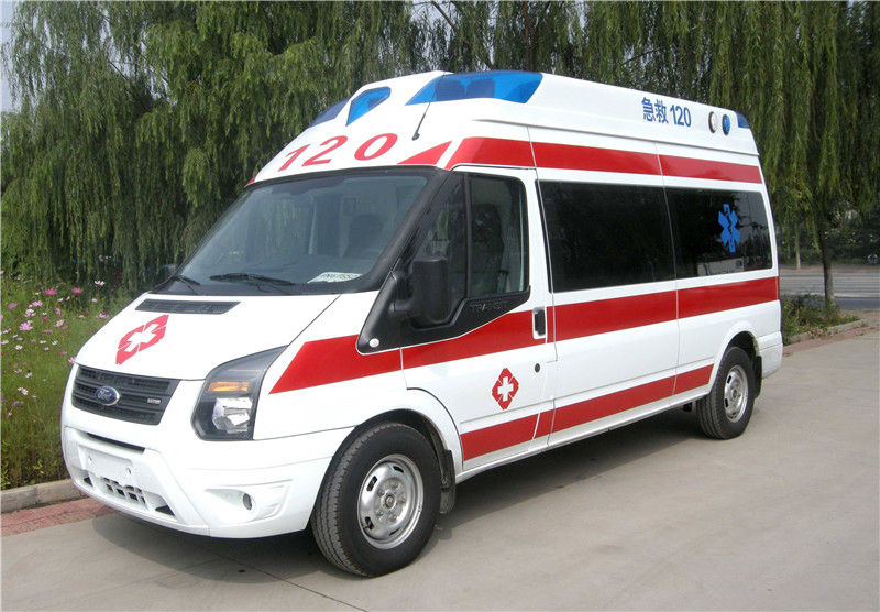 移動救護(hù)車為何頻頻遇到前方司機(jī)不及時避讓？